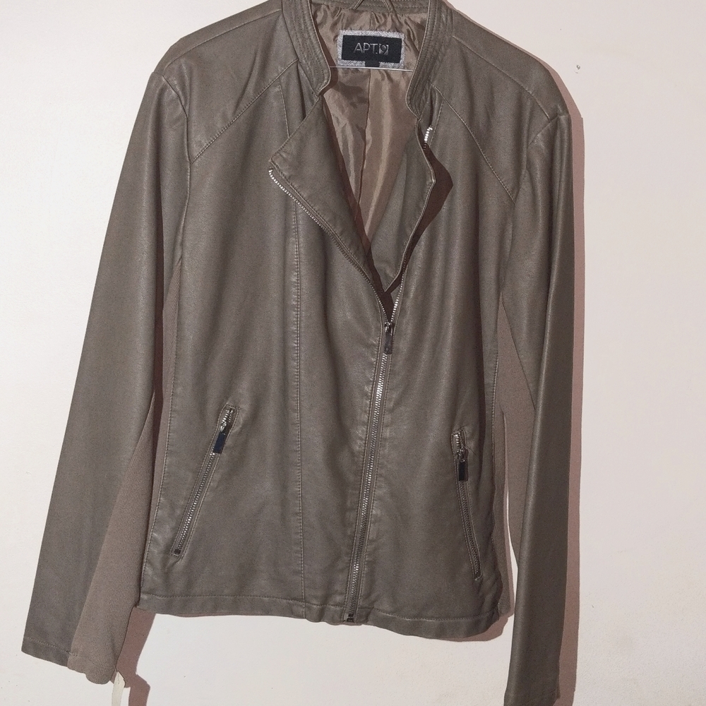 Apt 9 faux leather NWT stretch sides XL